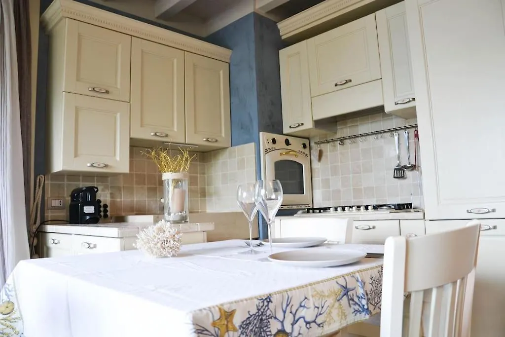 Lilliput Boutique Apartment Sulzano 0*,